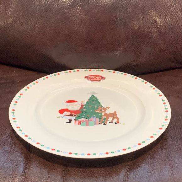 Rudolph the Red-Nosed Reindeer Dinner Plate - Santa Rudolph Gifts Christmas Tree - Picture 4 of 7